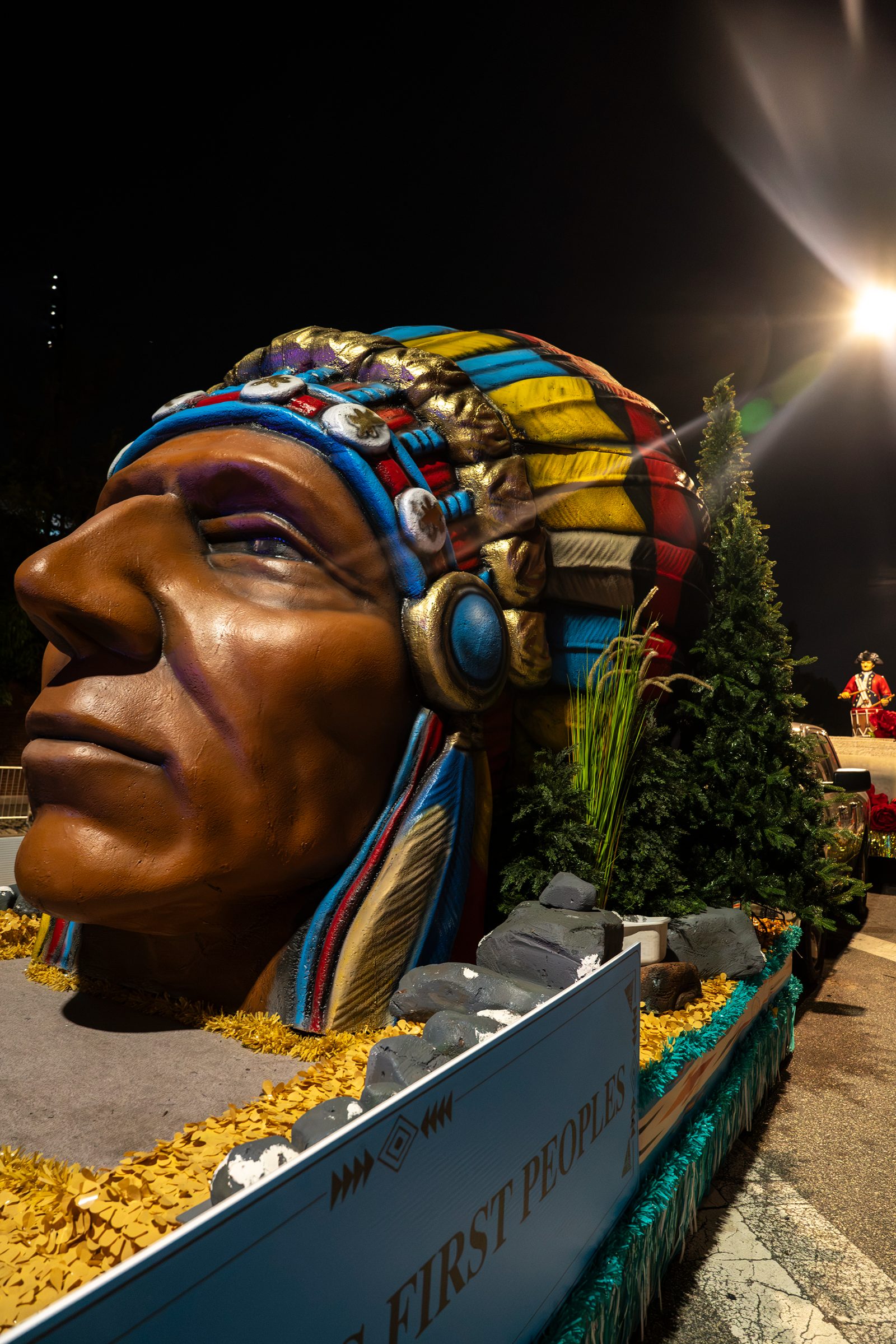 A float for the "Salute to Independence Semiquincentennial Parade" Photo: M. Edlow